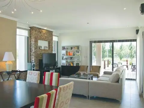 Casa en Alquiler en Terravista, USD 2.400