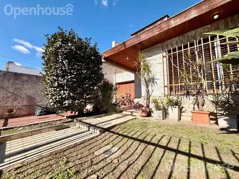 VENTA-EXCELENTE CASA 4 AMBIENTES-CENTRO SANTOS LUGARES