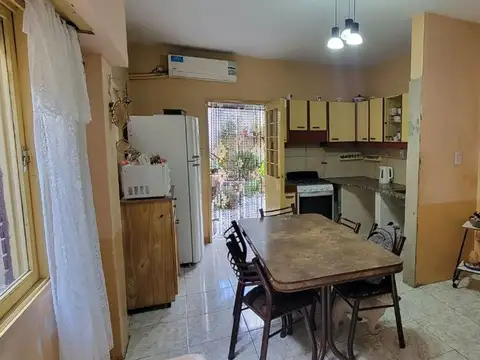 Depto Tipo Casa en Venta de 4 dormitorios