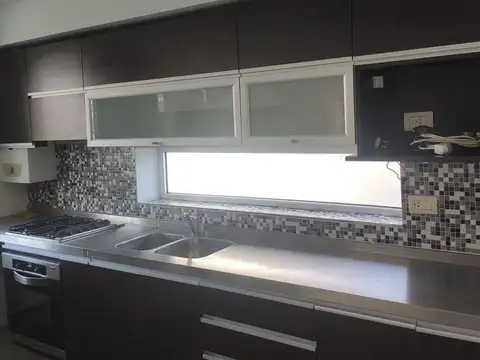 Avenida Pellegrini 300