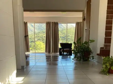 Las Acacias 100