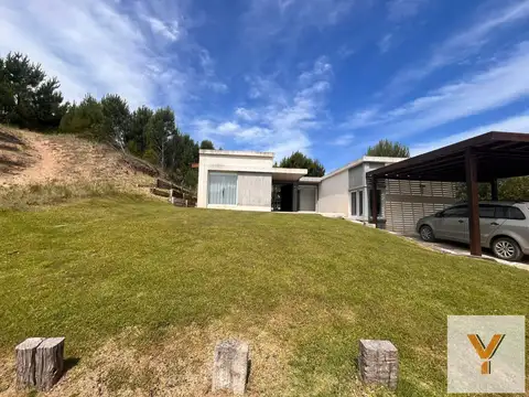 Casa en venta - 3 Dormitorios 3 Baños - 1.035Mts2 - Pinamar