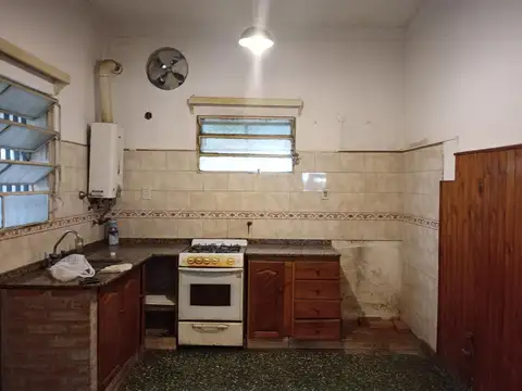 Casa 3 ambientes con 2 baños