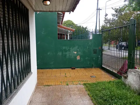 Almeyra 2900, Piso 1