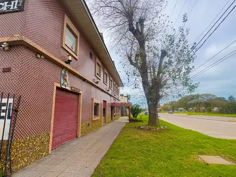 Avenida Mario Bravo 1400