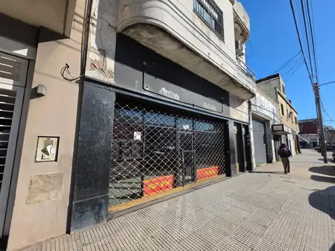 Local en Alquiler en Parque Patricios, CABA