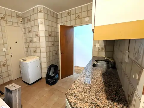 ALQUILER 4 AMBIENTES CON DEPENDENCIA – RECOLETA
