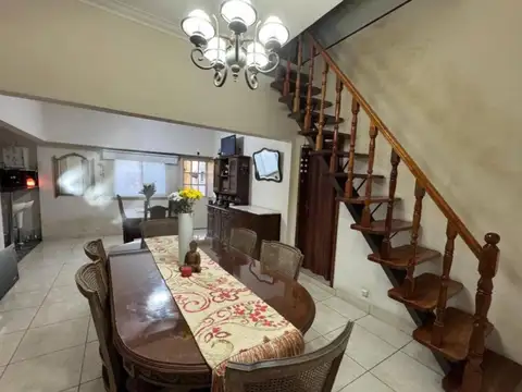 CASA EN VENTA CON MONOAMBIENTE +COCHERA EL PALOMAR