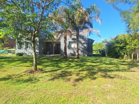 Venta Casa 4 amb  900 M2 C/RENTA barrio Santa Teresa Villanueva Tigre