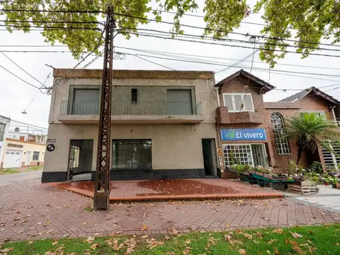ESQUINA EN VENTA EN LA FLORIDA BV. RONDEAU AL 4200