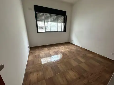 Depto Tipo Casa en Venta en Villa Luro, USD 98.000