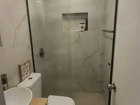 Departamento 6 ambientes con 2 baños