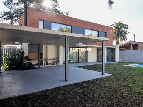 Casa en Venta al Oeste