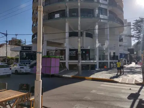 Local cèntrico en Alquiler