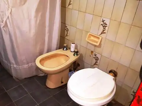 Avenida VII 100, Piso PB