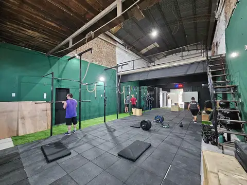 Local en Venta en Azcuenaga, USD 420.000