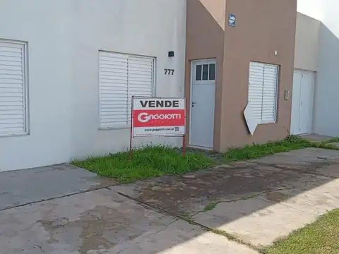 Depto Tipo Casa en Venta en Ilolay, USD 80.000
