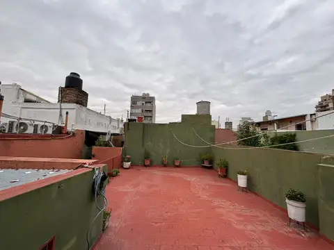 Castro 1400, Piso PB