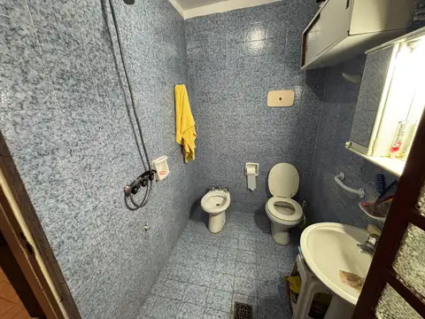 Depto Tipo Casa en Venta 80 años
