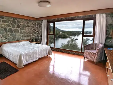 Hotel en Venta en Villa Ciudad de América, Santa María