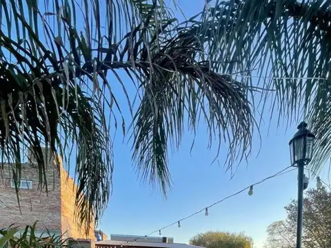 Venta casa de 2 dormitorios con pileta y jardín Los Carrizales, Clarke, Santa Fe