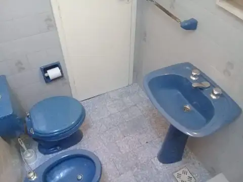 Depto Tipo Casa en Venta 40 años