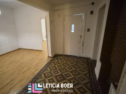 Casa 3 ambientes con 1 baño