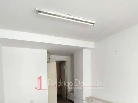 VENDO. Locales en calle Pellegrini Nº 849. Concordia, ER.- 