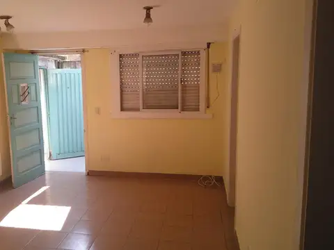 Depto Tipo Casa en Venta en Lanus Este, USD 49.900