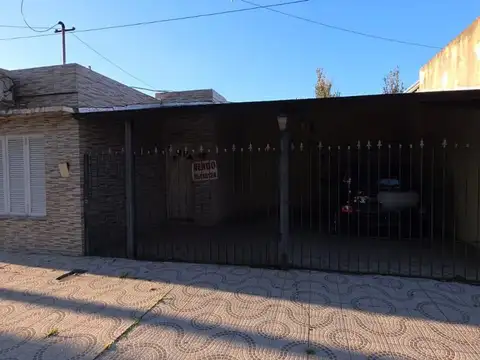 venta de casa céntrica en Pilar