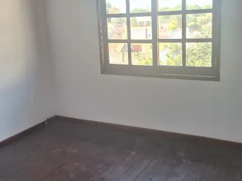 Departamento en Alquiler en Villa Ballester, $ 1.390.000