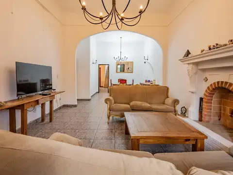 Venta casa 5 amb con pileta cochera vicente lopez