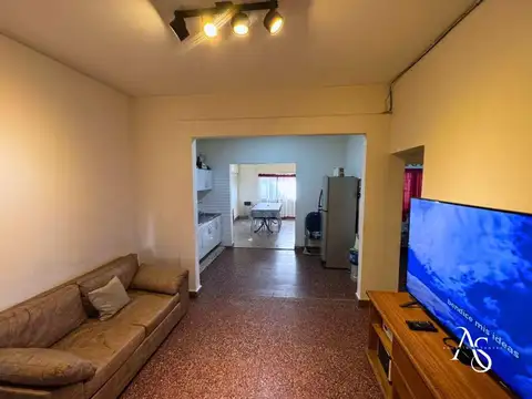 Casa 3 ambientes con 1 baño