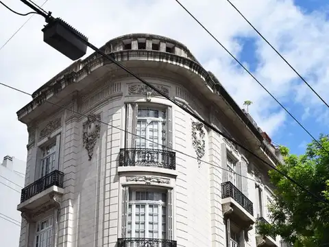 Charcas 2800, Piso 1