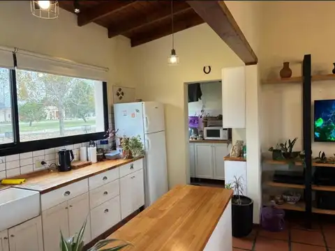 Casa en Venta con 1 cochera