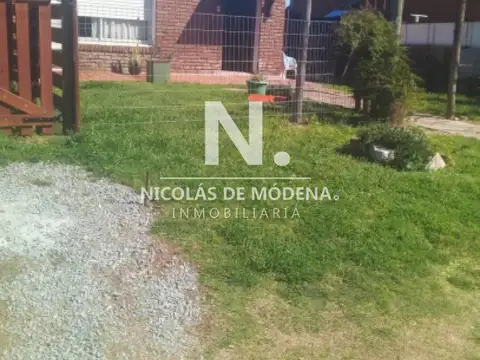En venta casa en Altos de la Laguna de 4 dormitorios.
