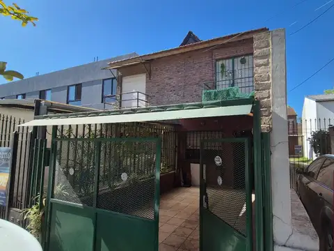 Dúplex en venta c/ cochera en San Miguel