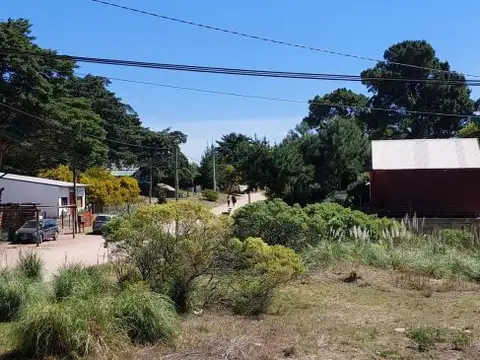 EXCELENTES LOTES EN MAR AZUL ZONA RESIDENCIAL.