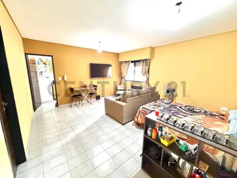 Venta Monoambiente Apto Profesional en Morón Centro – 31,45 m² – Bajas Expensa