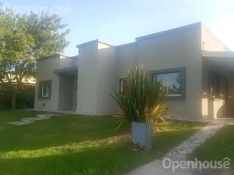 Casa en Alquiler de 3 dormitorios