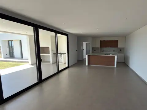 Casa en Venta al Oeste