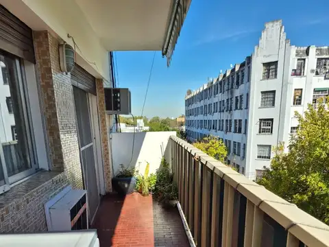 VENTA DEPTO 4 AMB C/BALCON Y TERRAZA PQUE PATRICIO
