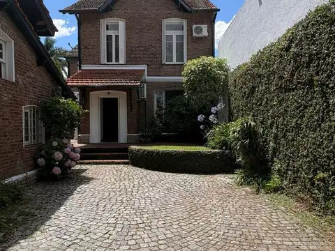 Casa en Alquiler de 3 dormitorios