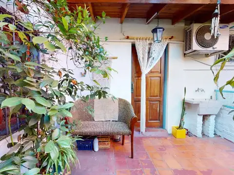 Depto Tipo Casa en Venta 50 años