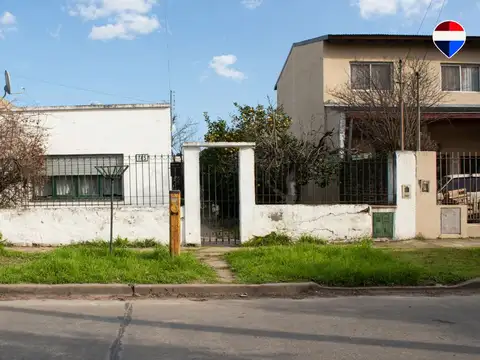 Casa en Venta en Luis Guillon, USD 55.000