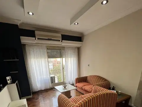 Departamento en Venta en Flores, USD 175.000