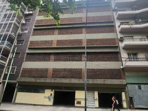 Cochera Fija en venta en Flores 