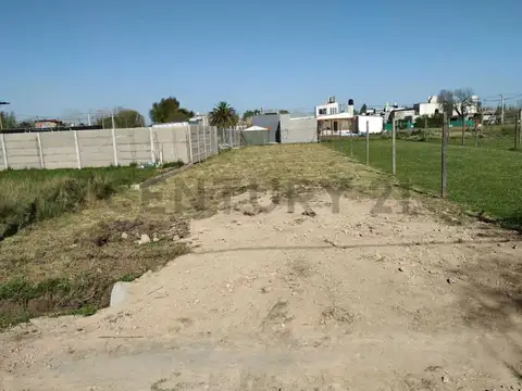 Terreno en venta en Villa Garibaldi, La Plata