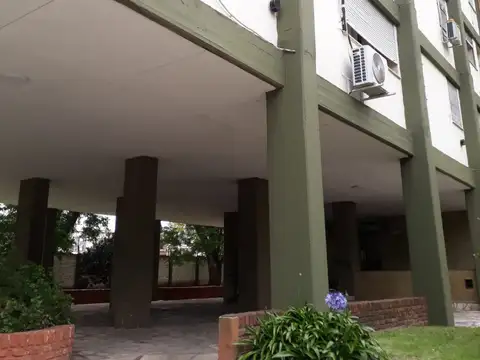 Venta Dpto 2 ambientes. Av Directorio (U$S82,000)