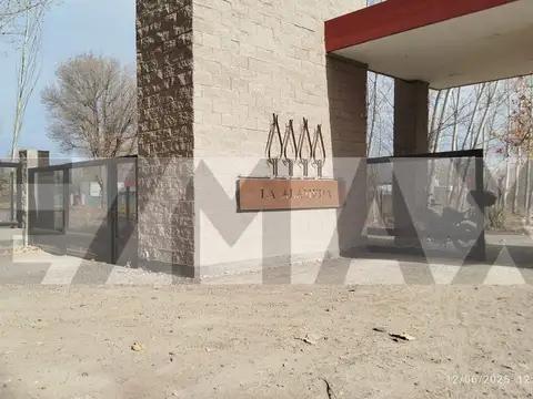 Terreno en Venta de 743,0 m2